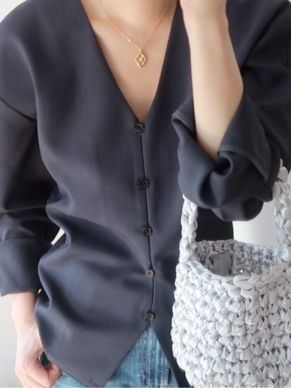 LeceLona Women’s V-neck blouse